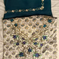 مخور مع طرحه