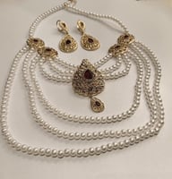 طقم الكرستال الذهبي