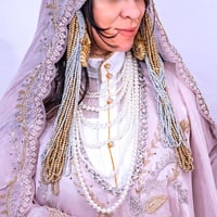 زبون وردي فاتح للعرايس