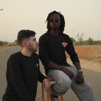 افساد الفضاء بكم طويل- Space vandalism long sleeve