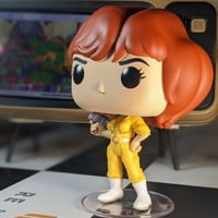 فيقرز ابريل اونيل ( نيسان اونيل) من سلاحف النينجا.