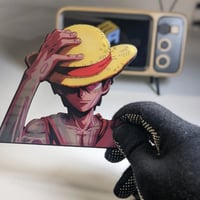 ستيكر لوفي متحرك.