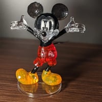 فيقرز شخصية ميكي من عالم ديزني ، تركيب على هيئة كر...