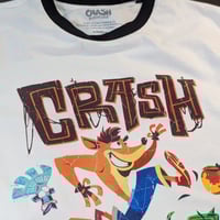 تيشيرت شخصية كراش للجنسين ،مرخص رسمي من اكتفجين .