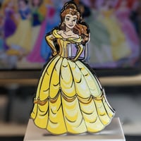 بروش شخصية بيل من عالم ديزني ،