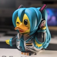 فيقرز شخصية هاتسوني ميكو من مجموعة توبز عالية الجو...