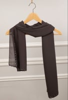 طرحه مزينه من الاطراف بألوان متعددة