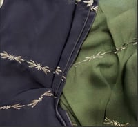 طرحه مطرزه بألوان متعددة