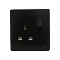 فيش 13 امبير بمفتاح اسود بيانو