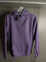 بلوفر صديقتي مع الاجنحة