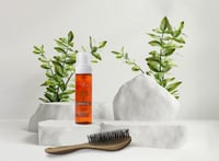 موس للشعر الكيرلي و فرشة شعر- دللي تجاعيدك .. و تأ...