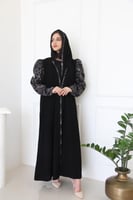 عباية بقماش لمياء و الاكمام جاكار مع الاطراف و بوف...