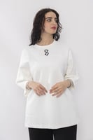 تيشرت ابيض بكتابة من الخلف