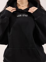 هودي أوفر سايز أسود قصة بوكس