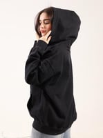 هودي أوفر سايز أسود قصة بوكس