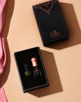 دهن غابات الشرق مع الورد