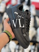 VALENTINO GARAVANI VLTN LOW SNEAKERS