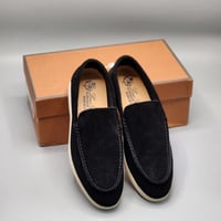 حذاء لوربينا