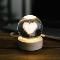 كرة زجاجية Heart