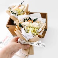 باقة ورد طبيعي New Day