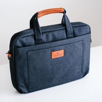 حقيبة لابتوب رمادي داكن