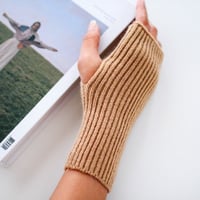 قفازات صوف بدون أصابع