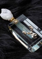 مسك اكليل الابيض