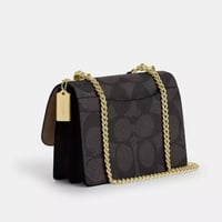 شنطة كوتش كلارا