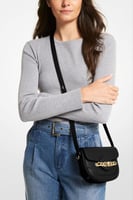 شنطة مايكل كورس هالي كروس بودي