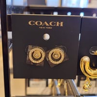 أقراط كوتش هالو دائرة ذهبي كريستال