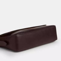 شنطة كوتش ايتا كتف