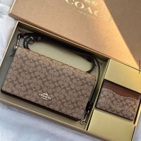 شنطة كوتش طقم ومحفظه بطاقات