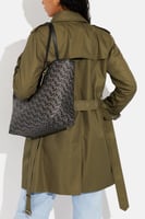 شنطة كوتش الجديدة توتي كبير مونوغرام