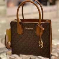 شنطة مايكل كورس ميرسر