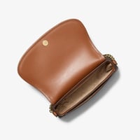 شنطة مايكل كورس ميلا وسط