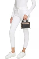 شنط كالفن كلاين ميني