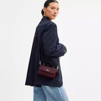 شنطة كوتش جوسي صغيرة