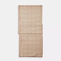 سكارف كوتش ذهبي عاجي