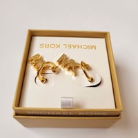 اقراط مايكل كورس