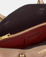 شنطة كوتش مولي وسط