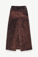 اكتشفي أناقة الجينز البني الأرجواني من Les Benjami...