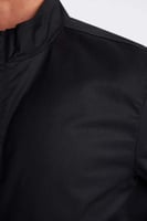 جاكيت رجالي أسود طارد للماء بقصة ضيقة وياقة واقفة...