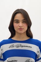 سترة تريكو نسائية – أزرق كرة نارية – أناقة وحيوية...