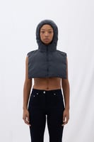 اكتشفي الدفء العصري مع جاكيت منفوخ نسائي بلون مكوا...