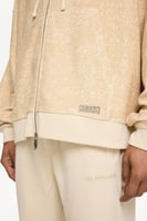 هودي رجالي - إكرو (Marshmallow) - قطن 100% قصّة مر...