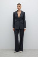 سترة بليزر صوفية رمادية داكنة بزر واحد - تصميم كلا...