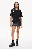 تيشيرت معلب – أسود – طبعات موسمية – قصة مربعة وراح...