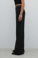 بنطلون واسع الساق فحمي بأبازيم مزخرفة - ROMAN - تر...