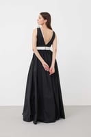 فستان تفتا طويل بدون أكمام - أسود - أناقة للسهرات...