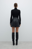 تنورة قصيرة بجيب مزدوج وتفاصيل تروك – أسود – ROMAN...